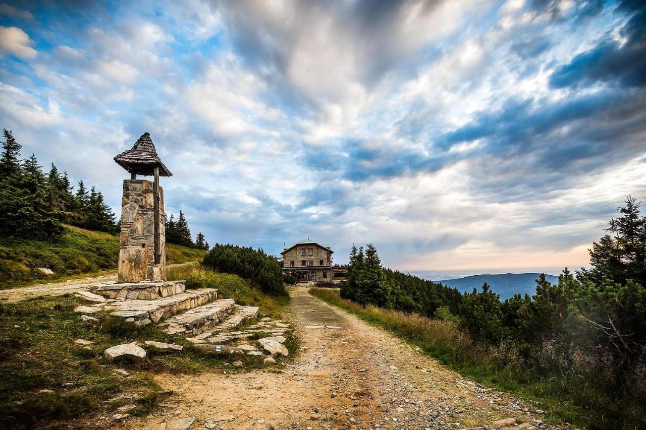 Chata Jiriho Na Seraku Bela pod Pradedem Exteriör bild